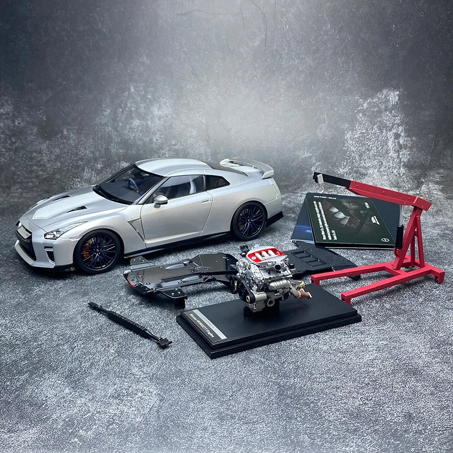 MOTORHELIX 1:18 FOR Nissan GT-R(R35) 50th anniversary edition Car model Static ornament Send to a friend Holiday gift