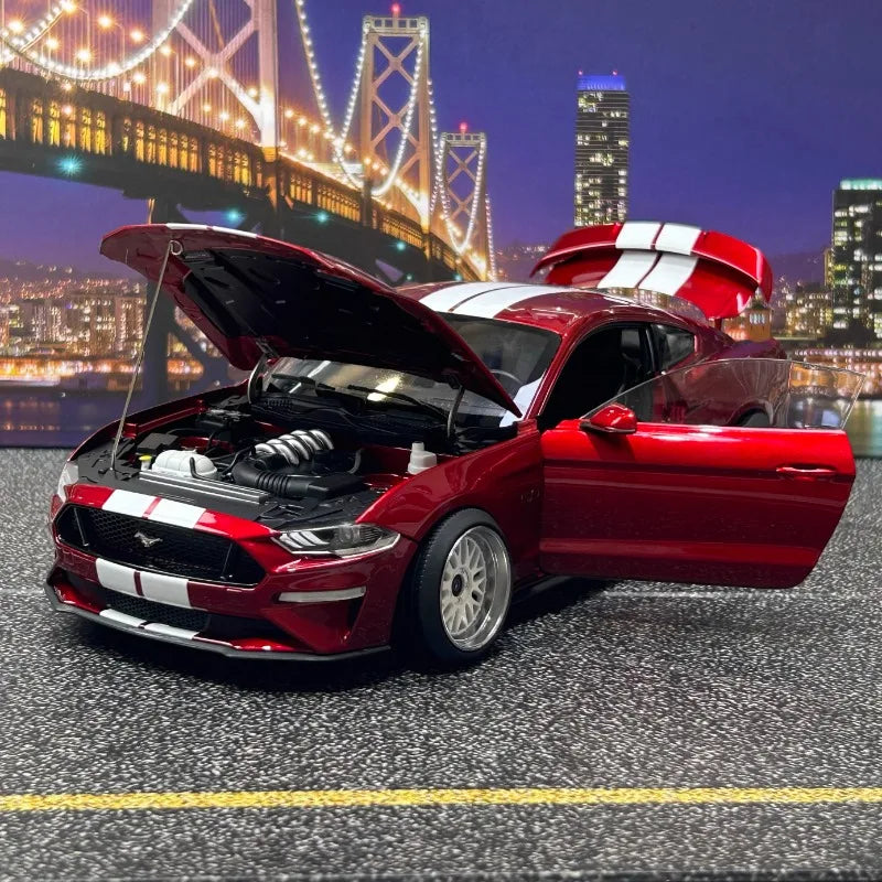Master Diecast 1/18 Scale Ford Mustang 2019 Sports Car Model Alloy Ford Mustang 2019 Toy Car Model Collect Ornament Toy for Boy