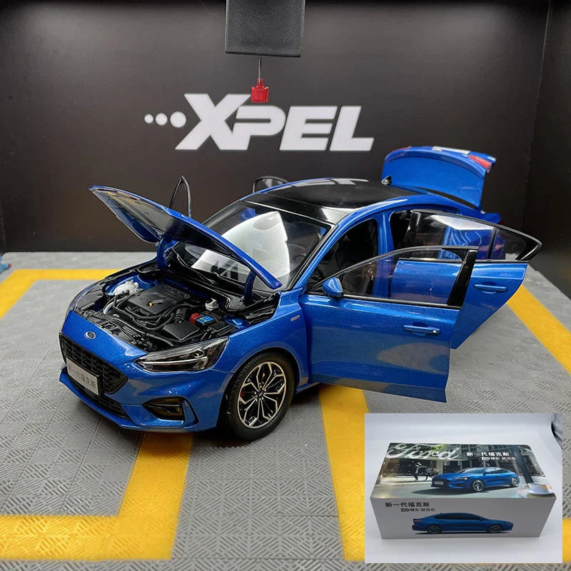 Large Size 1:18 FOCUS Alloy Car Model Diecasts Metal Toy Vehicles Car Model Hgh Simulation Collection Childrens Gifts Decoration
