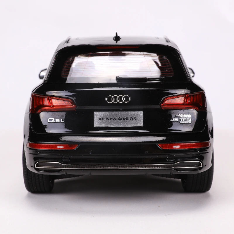 1:18 Original 2018 Q5L Diecast Alloy Car Model For Three Colors Black White Blue