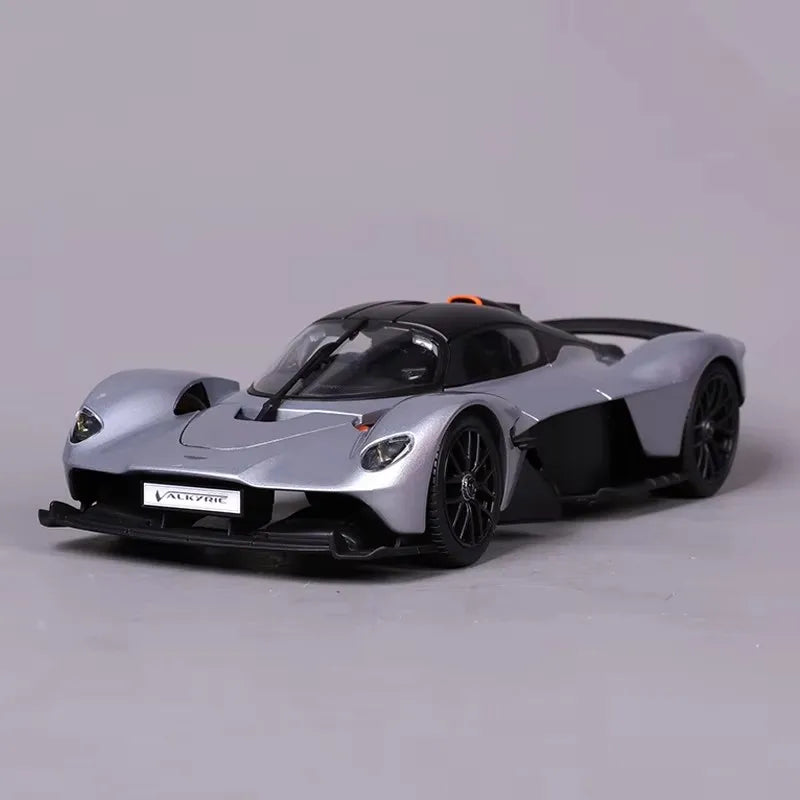 Aston Martin Valkyri 1/18