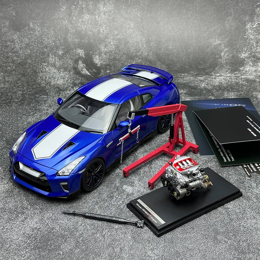 MOTORHELIX 1:18 FOR Nissan GT-R(R35) 50th anniversary edition Car model Static ornament Send to a friend Holiday gift