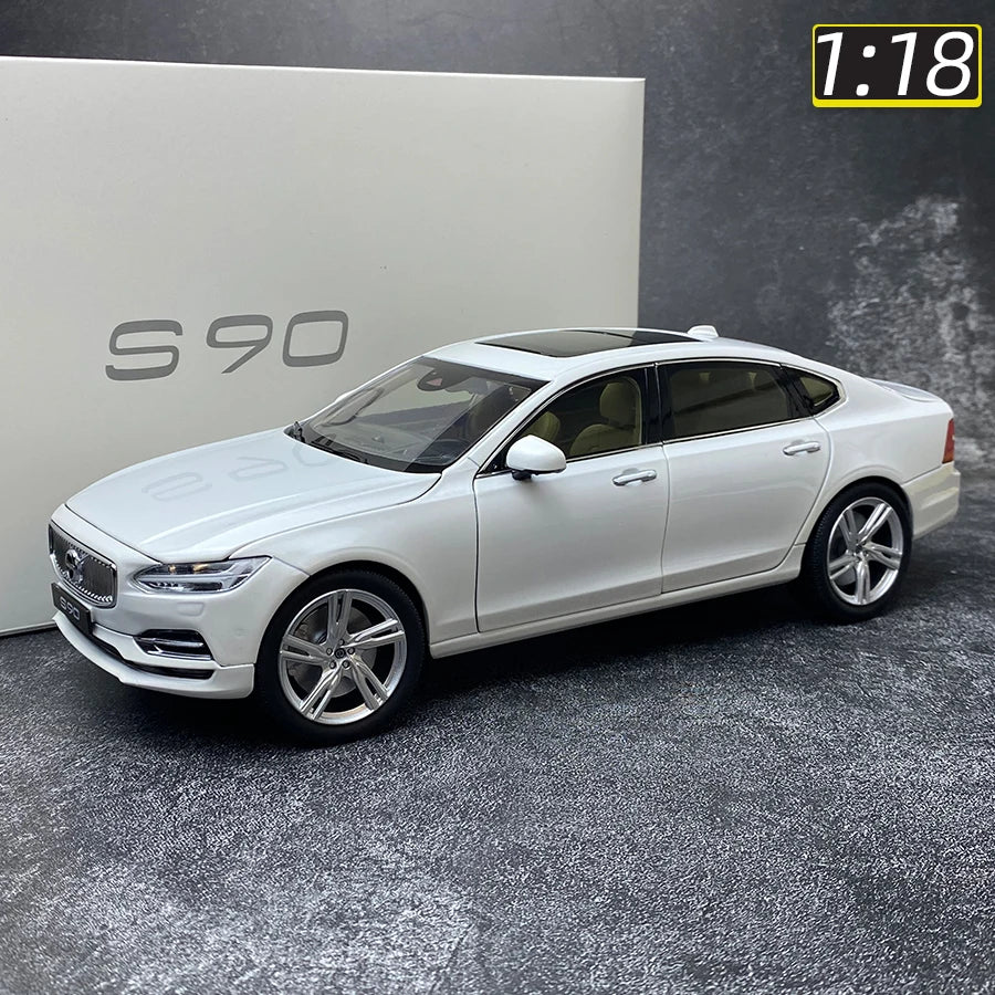 Diecast model 1:18 scale new XC60 XC40 XC90 S90 alloy car model SUV sedan static display collection