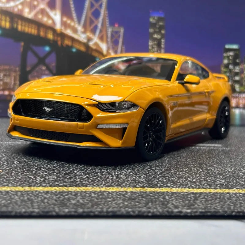 Master Diecast 1/18 Scale Ford Mustang 2019 Sports Car Model Alloy Ford Mustang 2019 Toy Car Model Collect Ornament Toy for Boy