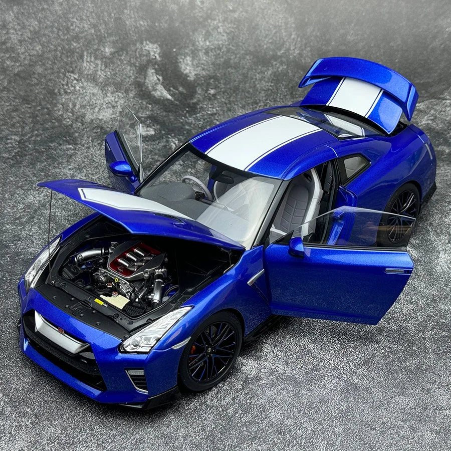 MOTORHELIX 1:18 FOR Nissan GT-R(R35) 50th anniversary edition Car model Static ornament Send to a friend Holiday gift