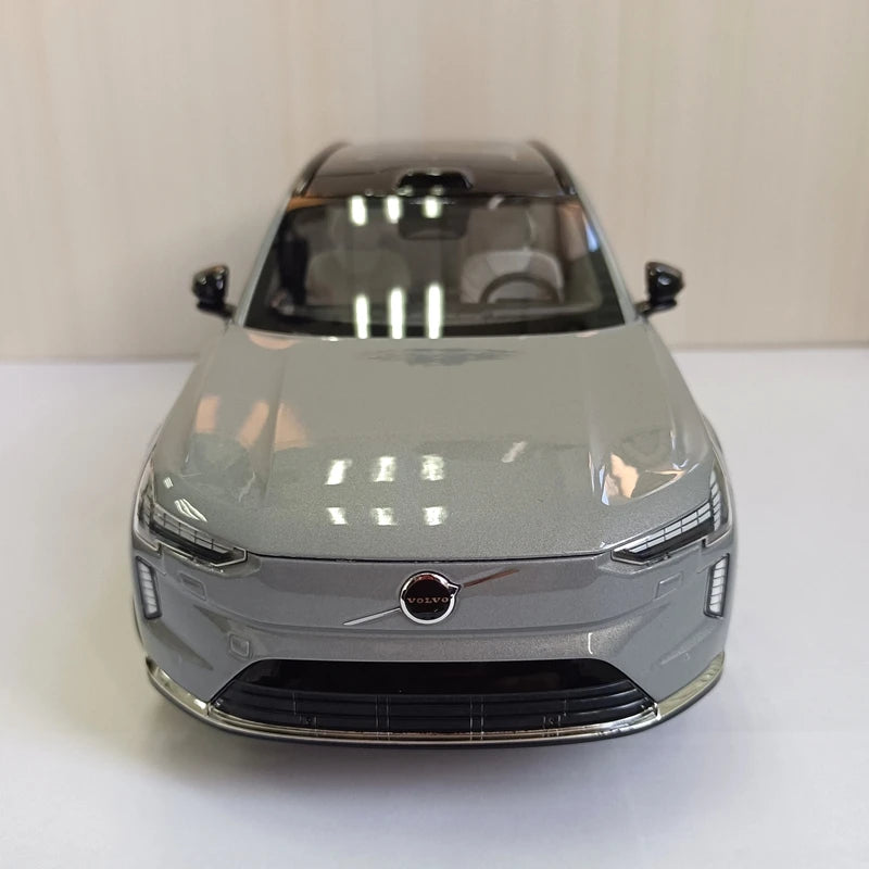1/18 Diecast Model Car Model EX90 Gifts for Collectors