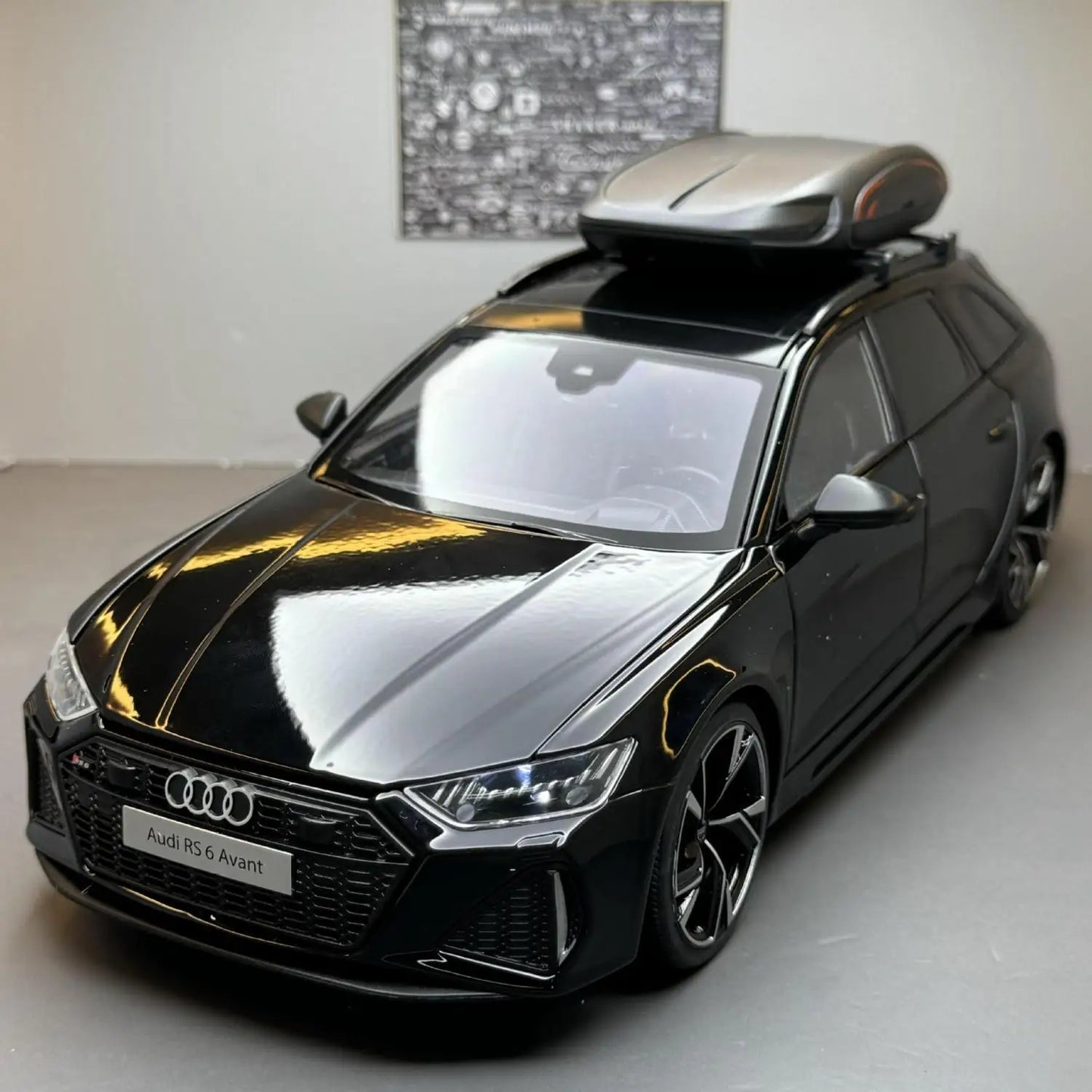 1/18 AUDI RS6