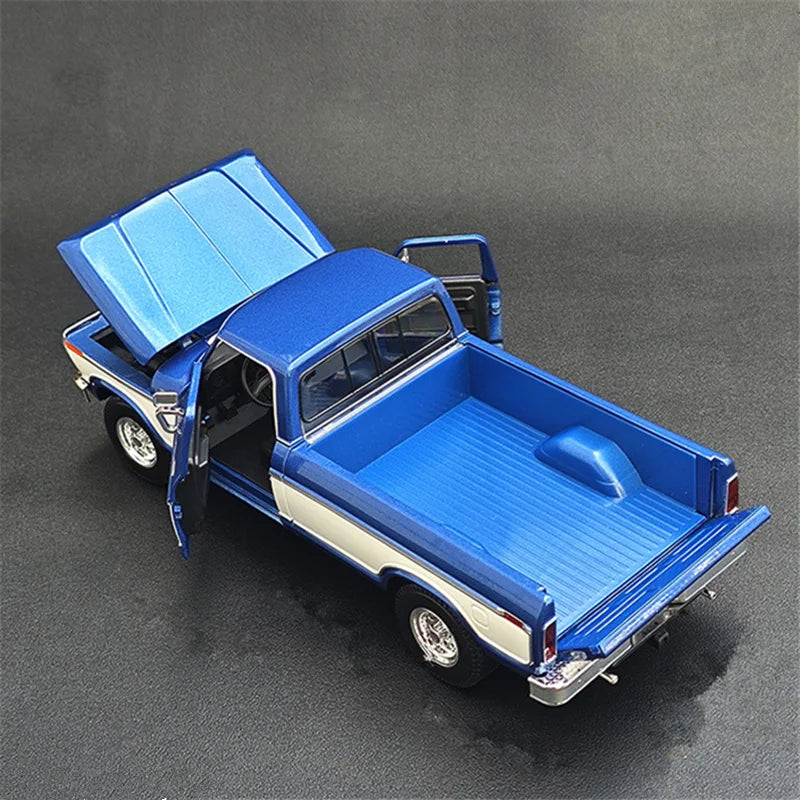 1:18 1979 Ford F150 Pickup Alloy Car Model Diecasts Metal Off-road Vehicles Car Model Simulation Collection Childrens Toys Gifts