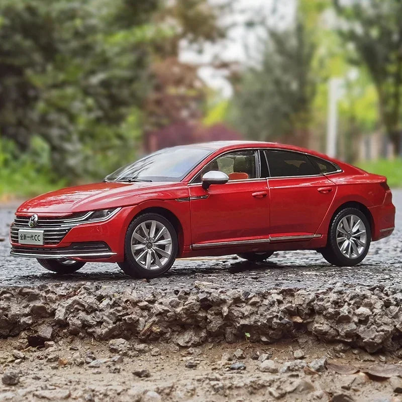 1:18 Original 2021 Volkswagen CC diecast alloy model, children's collection of decorative toys, holiday gifts for children.