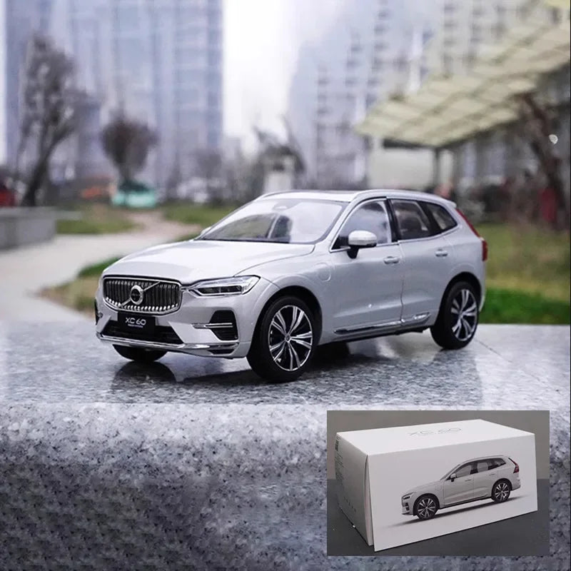 New 1:18 2023 XC60 SUV Alloy Car Model Diecast Metal Vehicles Car Model High Simulation Collection Childrens Toy Gift Decoration