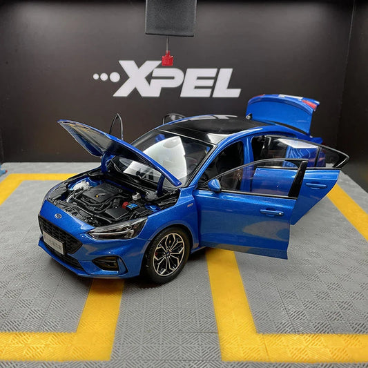 Large Size 1:18 FOCUS Alloy Car Model Diecasts Metal Toy Vehicles Car Model Hgh Simulation Collection Childrens Gifts Decoration