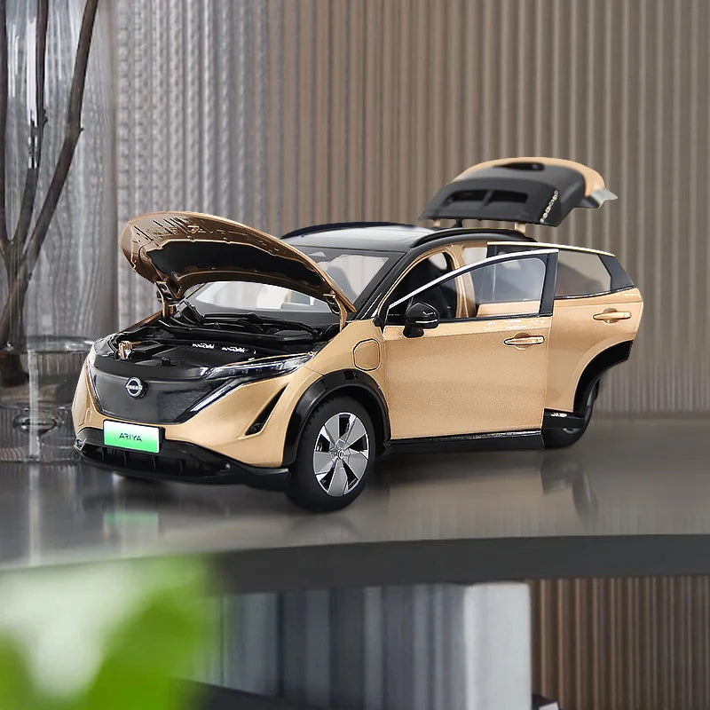 1:18 Scale Nissan Ariya 2022 Diecast Miniature Car Model 1/18 Metal Static Simulation Vehicle Toys Model Men's Hobby Collection